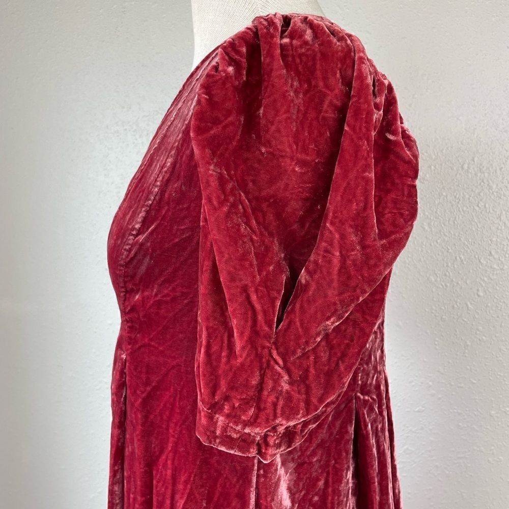 NWOT Red Velour V-Neck Tunic Top Size XS - Picture 4 of 7